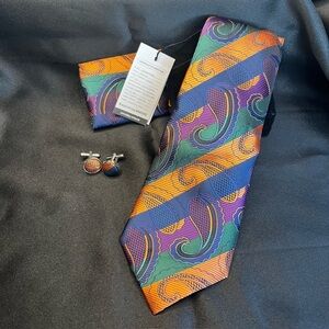 NWT- Vibrant Silk Multicolor Paisley Tie Set